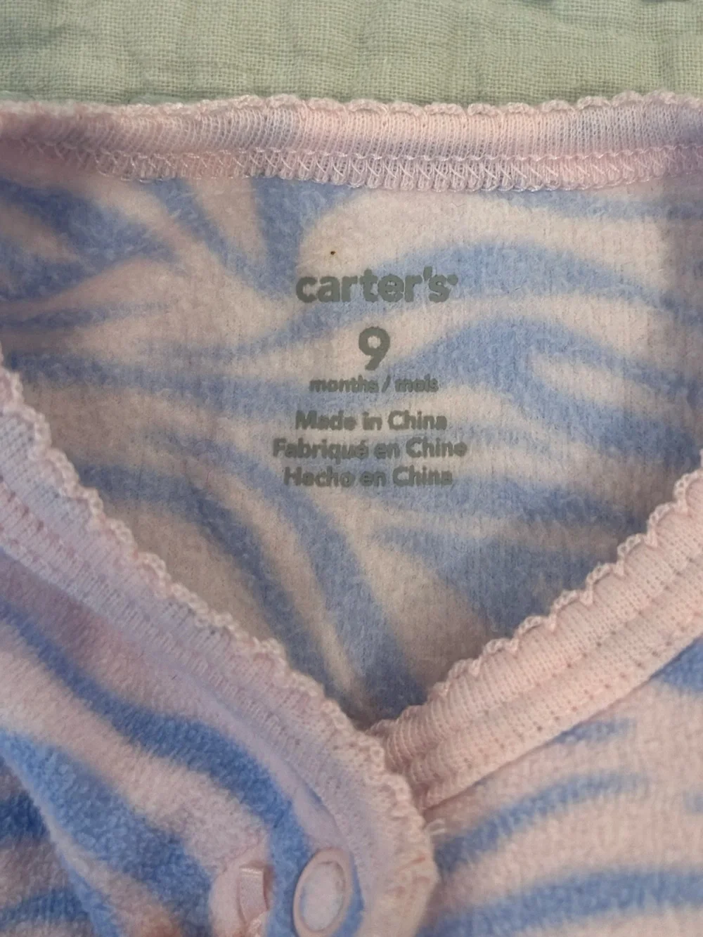 Carter’s Onesie. Set of 2. Size 9 months.